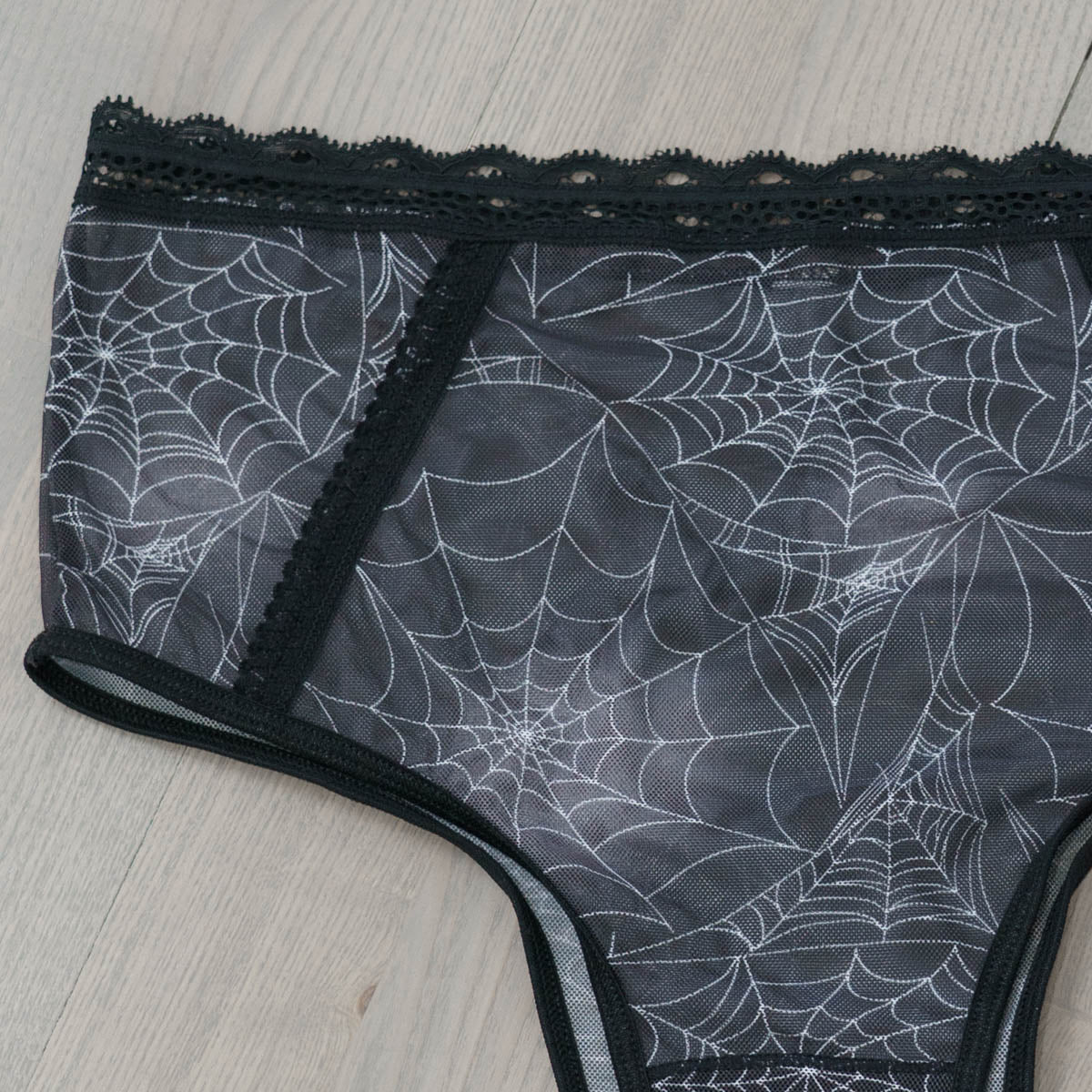 Spider's Lace Web Print High Waist Undies