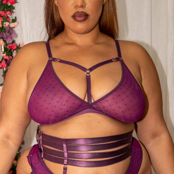 Celebrate Your Curves - Sexy Plus size lingerie sets for every